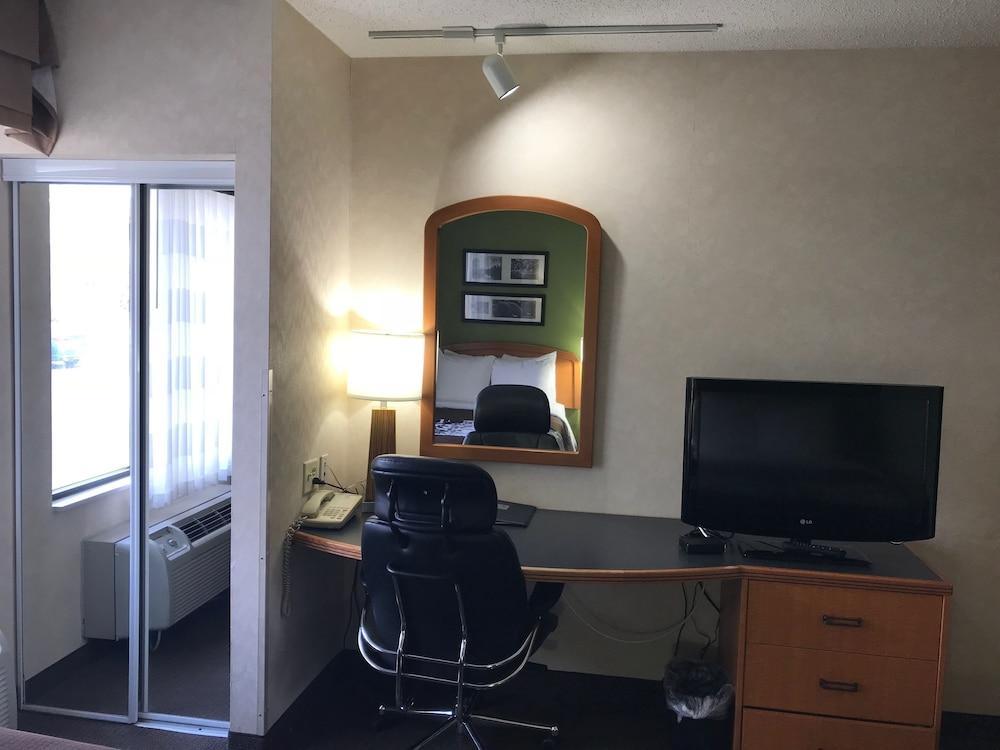 Sleep Inn & Suites Бенсалем Екстериор снимка