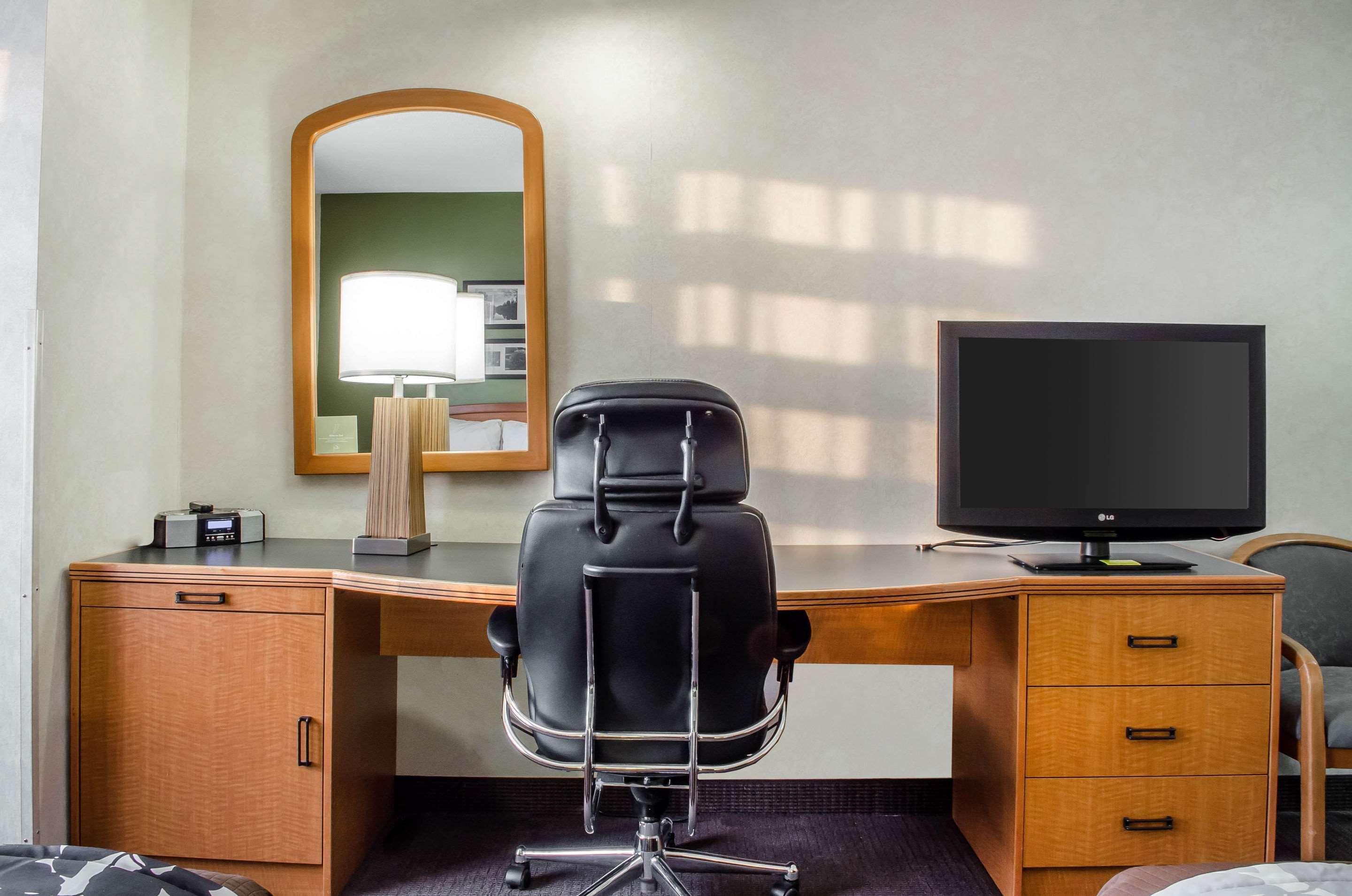 Sleep Inn & Suites Бенсалем Екстериор снимка