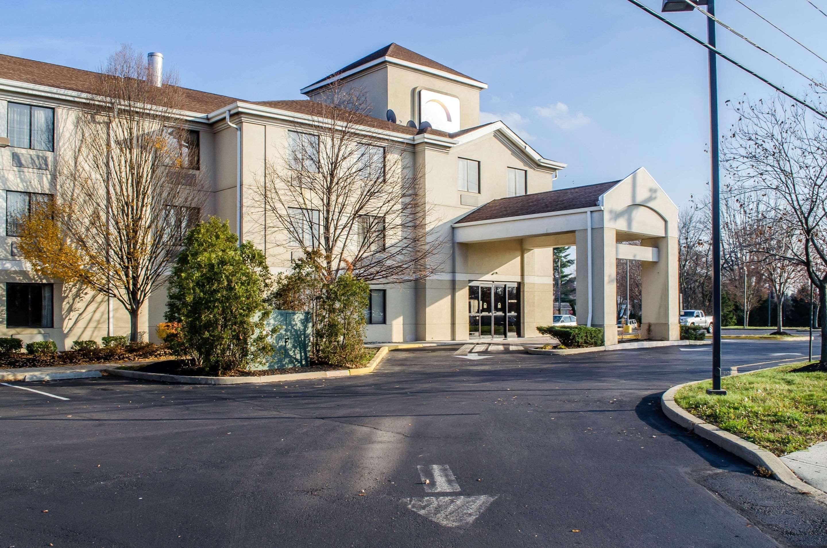Sleep Inn & Suites Бенсалем Екстериор снимка